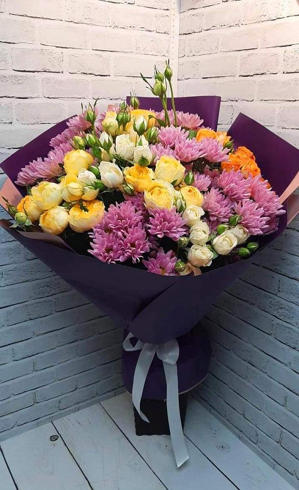 Букет цветов из: Хризантемы и Розы в Тахте