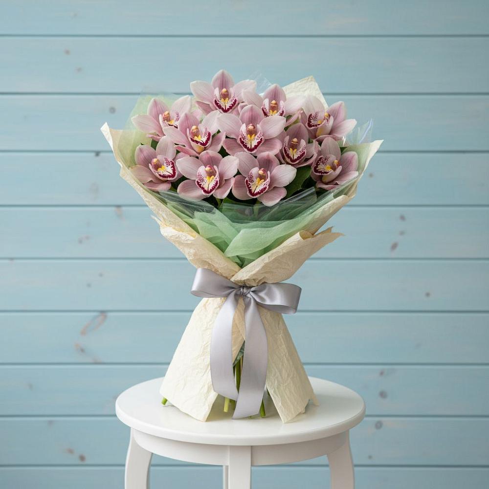 Букет цветов из: Орхидеи и Розы в Тахте