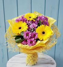 Букет цветов из:  Хризантемы и Герберы в Тахте