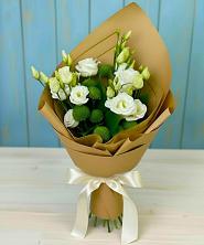 Букет цветов из:  Хризантемы и Лизиантусы в Тахте