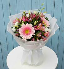 Букет цветов из:  Герберы, Альстромерии и Лизиантусы #REPLACE_PRED# Тахте