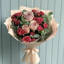 Букет цветов из:  Гвоздики и Розы в Тахте