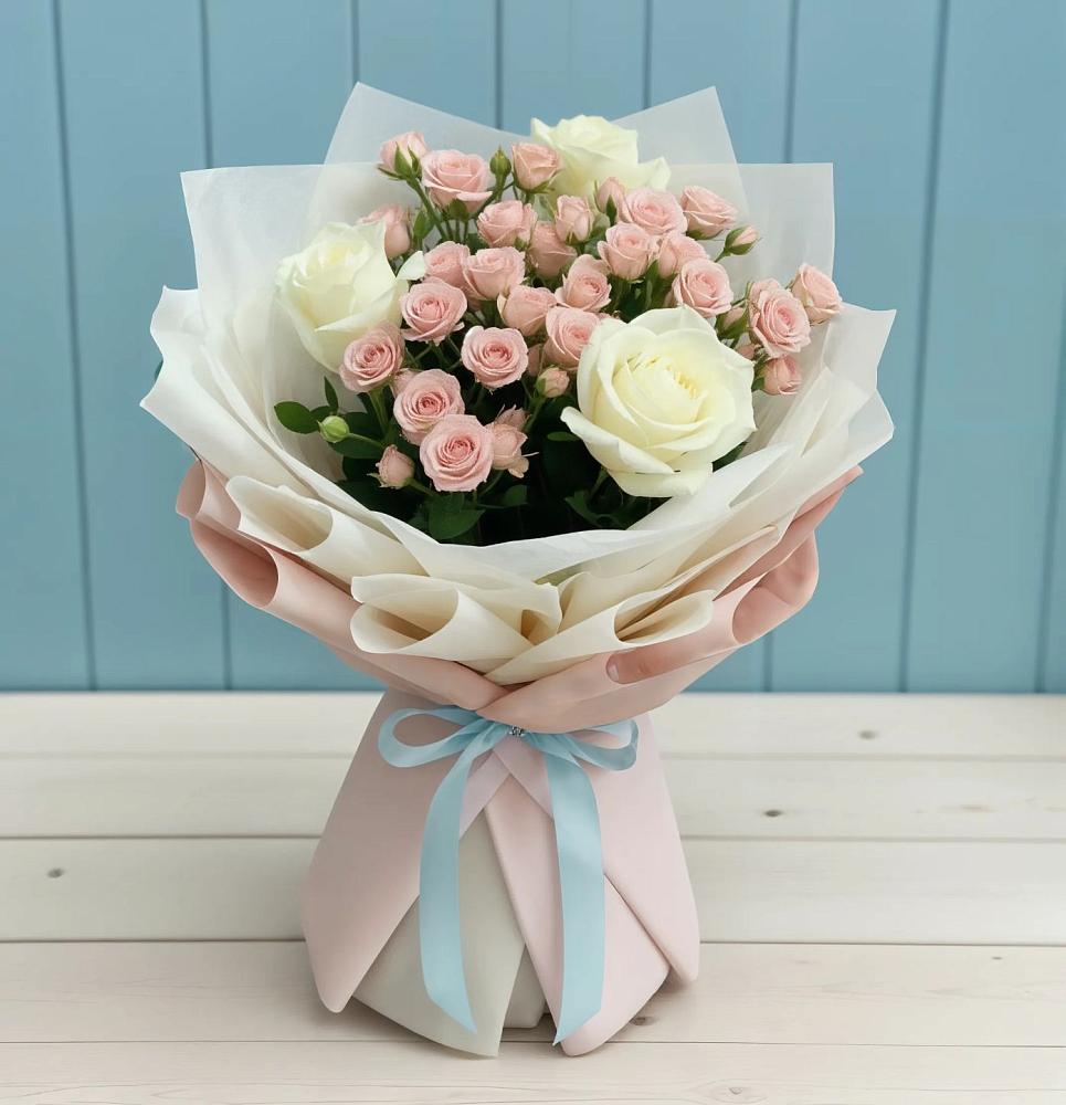 Букет цветов из: Розы в Тахте