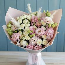 Букет цветов из:  Альстромерии и Розы в Тахте